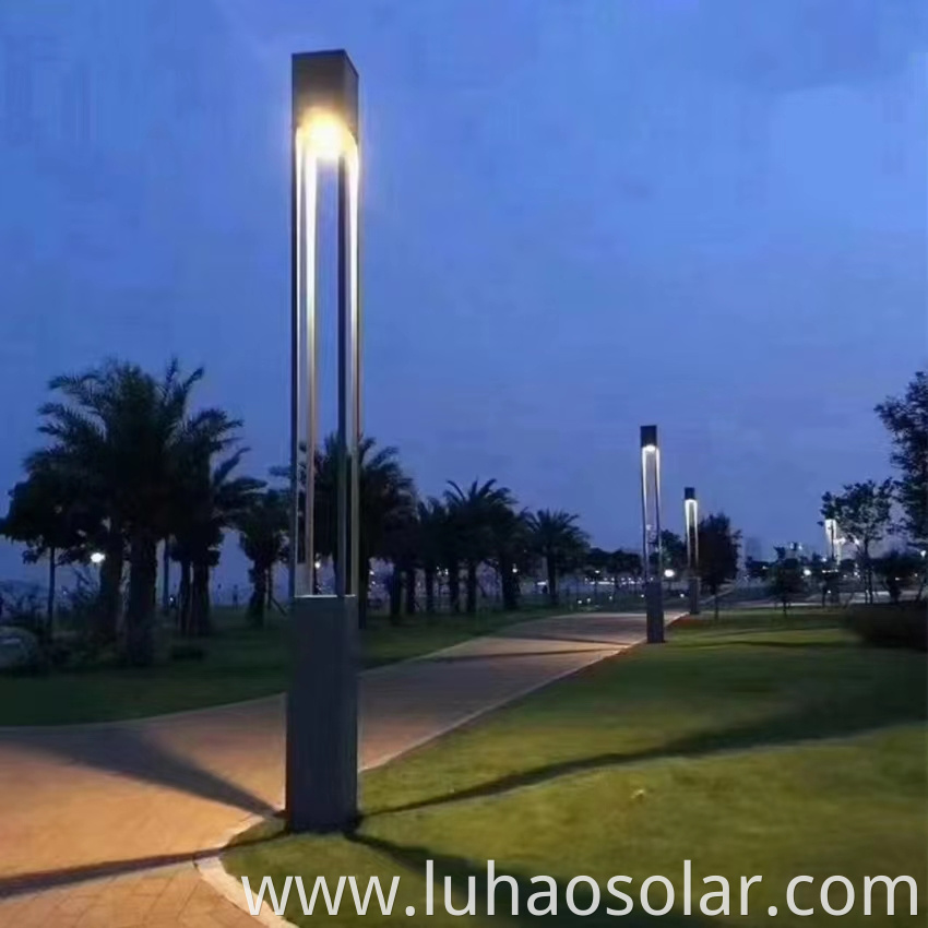 Solar Path Courtyard Lamps